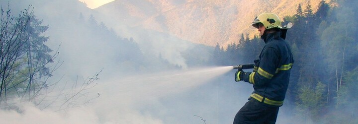 Na celém území Česka kvůli vysokým teplotám hrozí požáry, varuje ČHMÚ