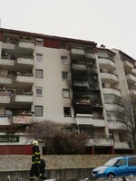 Na chvíľu sa vynorili spomienky na tragédiu v Prešove. Z bratislavskej bytovky po výbuchu a požiari evakuovali osem ľudí