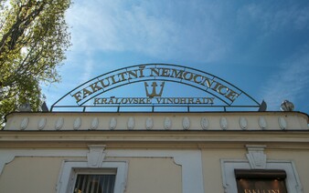 Na detskom oddelení v českej nemocnici znásilnili 14-ročné dievča. Nemocnica tvrdí, že tomu nemohla zabrániť