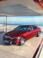 Na elektrickú budúcnosť sa pripravuje už aj Maybach. Uvádza svoj prvý hybrid a elektromobil príde ešte tento rok