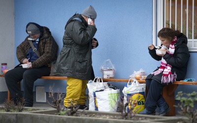 Na jaře bylo v Česku 18 tisíc lidí bez domova a 270 tisíc lidí v bytové nouzi