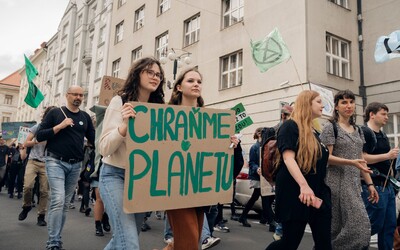 Na některých školách v Česku se stávkuje za klima. Studenti v nich budou přespávat