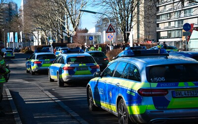 Na nemeckej univerzite došlo k streľbe. Útočník zranil niekoľko ľudí, nakoniec zbraň obrátil proti sebe a zastrelil sa