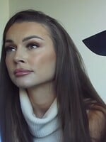 Na podvod naleteli Rachellkka aj Stanka z Ruže. Mikýř nachytal influencerov, aby kývli na čínsku propagandu