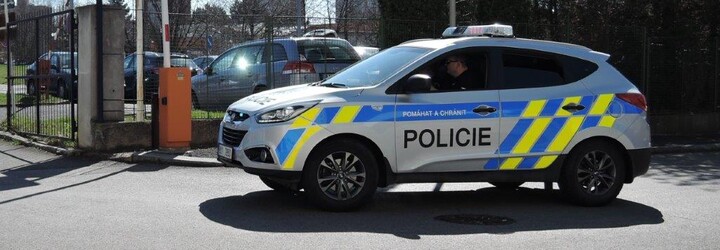 Na policii se přihlásil 20letý muž, který v úterý večer v Praze srazil chodce. Ten srážku s automobilem nepřežil