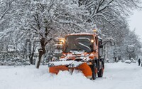 Na severe Slovenska dnes hrozí orkán, varuje SHMÚ. Pod Tatrami pokračuje snehová kalamita