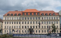 Na univerzitu v Brne prišiel muž s nabitou zbraňou, doma mal ďalších 6. Polícia ho včas spacifikovala