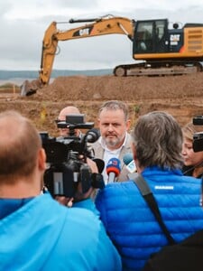 Na východe Slovenska vyrastie svetovo najväčší závod svojho druhu. Vzniknú stovky pracovných miest