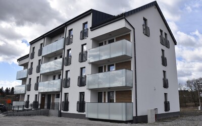 Na východnom Slovensku už dostavali prvé nájomné byty. Za trojizbový byt tam mesačne zaplatia len pár stoviek