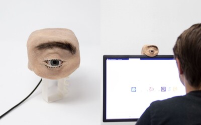 Nejbizarnější webkamera Eyecam má řasy, obočí a oko sledující okolí