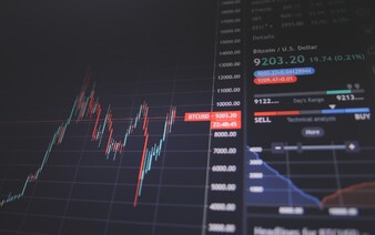 Najbohatší ľudia sveta prišli o majetok v hodnote 108 miliárd. Môže za to nová konkurencia ChatGPT