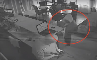 Najhorší slovenský zlodej? Video zaznamenáva neúspešnú lúpež, po ktorej páchateľ utekal kade ľahšie