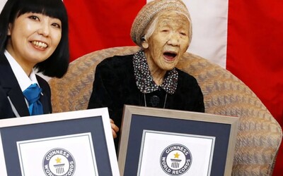 Nejstarší žijící osoba světa dnes slaví 119. narozeniny. Kane Tanaka stále miluje čokoládu i sladké limonády