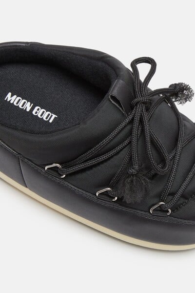 Najštýlovejšia zimná obuv tejto sezóny nesie podpis značiek Moon Boot, UGG, Timberland či Rick Owens