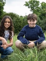 Natáčení seriálu o Harrym Potterovi začalo. HBO zveřejnila fotky Harryho v uniformě