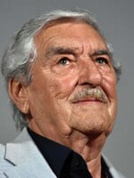 Navždy nás opustil divadelný a filmový velikán. Vo veku 90 rokov zomrel herec Štefan Kvietik