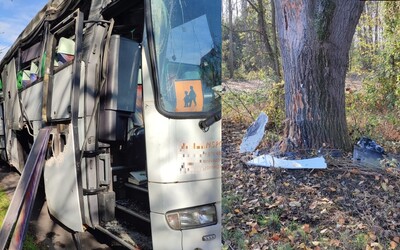 Nehoda autobusu: Na Slovensku utrpělo zranění 9 lidí z Česka