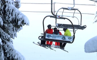 Nehoda lanovky ve španělském lyžařském středisku. Zranily se desítky lidí, řada z nich vážně