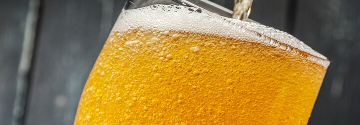 Nejlepší ochucená nealko piva v Česku. Experti rozhodli, vyhrál tvůj oblíbený nápoj?