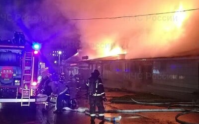 Nejméně 15 lidí zemřelo při požáru v nočním klubu v ruském městě Kostroma