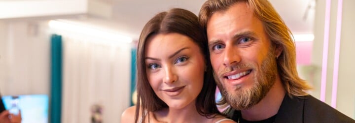 Nejnenáviděnější pár Love Islandu si dává pauzu. Jako důvod uvedli práci