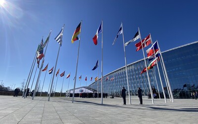 Nejrychleji v historii: Finsko vstoupilo do NATO