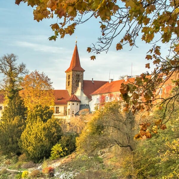 Nemáš čas vyjet do přírody? Pět výletů  v Praze a okolí, kde si vychutnáš podzim naplno