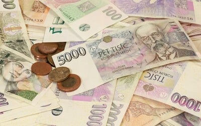 Neobvyklá štědrost v Praze. Zdrogovaný muž kolemjdoucímu věnoval 120 tisíc korun