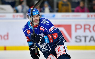 Nestárnoucí legenda: Jaromír Jágr se vrátil na led, Kladnu pomohl ke dvěma gólům. Výhru ale slavil Liberec