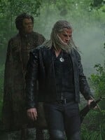 Netflix prekvapil fanúšikov Zaklínača. Spolu so 4. sériou vydali aj nový film s Dolphom Lundgrenom