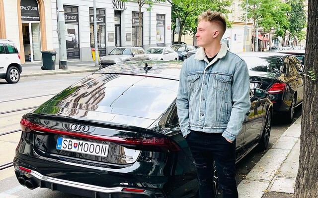 Neviem, koľko tento mesiac zarobím, a je mi to jedno, hovorí youtuber Moon. Sústredím sa na tvorbu, nie na čísla, tvrdí (Rozhovor)