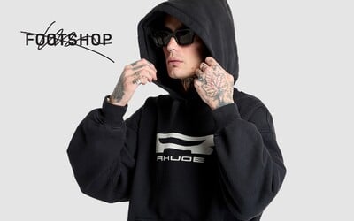 Nezmeškaj veľké zľavy a fresh kúsky od Adidas, Represent či Carhartt WIP. Budú tvoje za výhodné ceny