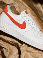 Nike Air Force 1, ale taktiež klasika od Converse. Po akých teniskách s cenovkou do 120 eur sa oplatí siahnuť?