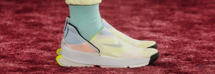 Nike představuje první tenisky, které si obuješ pohodlně bez pomoci rukou