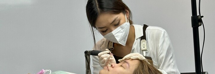 Nikola Nguyen prevádzkuje 4 kozmetické salóny: Vietnamskí rodičia nedávajú deťom slovenské mená, mala som šťastie (Rozhovor)