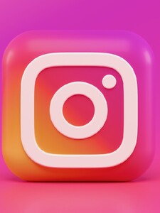 Nová funkcia Instagramu pobúrila jeho používateľov. Spoločnosť predstavila „nepreskočiteľné reklamy“