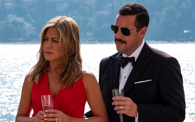 Nová komédia Adama Sandlera a Jennifer Aniston je podľa Netflixu ich najúspešnejším filmom vôbec