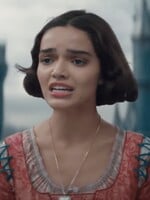 Nová kontroverzní Sněhurka od Disney je propadák. Na ČSFD má jen 15 procent