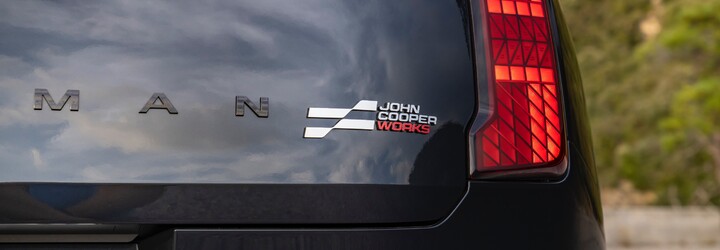 Nové najväčšie Mini vymieňa elektromotor za benzínový dvojliter, vo verzii Countryman JCW má až 300 koní