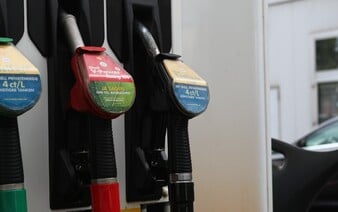 Novinka na čerpacích stanicích: První země v EU bude tankovat naftu z použitého kuchyňského oleje
