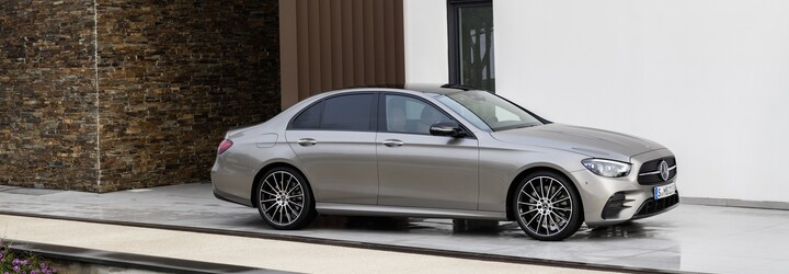 Nový Mercedes triedy E dostal rozsiahly facelift. Veľké zmeny nie sú len optické, ale aj technické