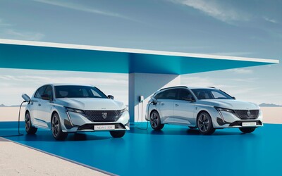 Nový Peugeot 308 prichádza už aj ako elektromobil s dojazdom vyše 400 kilometrov