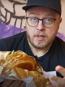 Nový burger v Bratislave! Oplatí sa ho vyskúšať? (ČOJE DOBRÉ)