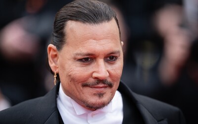 Nový film Johnnyho Deppa dostal v Cannes 7-minútový standing ovation. Fanúšikovia skandovali „Viva Johnny“