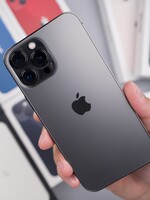 Nový iPhone 14 versus repasovaný iPhone 13 Pro. Do čoho sa ti oplatí ísť?