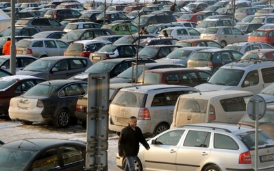 Nový slovenský rekord ti vyrazí dych: našli stočené auto, ktorému podvodníci zázračne odobrali skoro 1 milión kilometrov