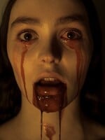 Nový upírský horor má zatím perfektní hodnocení. Rozklepe tě hrůzou