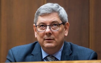 Nový zákon má zariadiť okamžité rozvody trans-ľudí. Človeka, ktorý prejde zmenou pohlavia, vyhlásia za mŕtveho