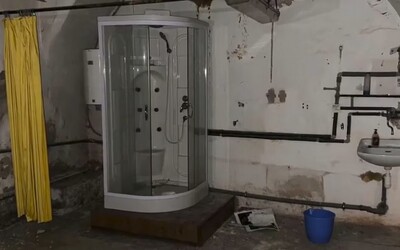 O „hnusný“ sklepní byt projevilo zájem několik lidí. Inzerát byl ale falešný, stojí za ním politická kampaň