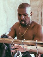 O koľko si za posledný rok prilepšili Kanye West či Jay-Z? Rebríček odhaľuje najlepšie zarábajúcich raperov